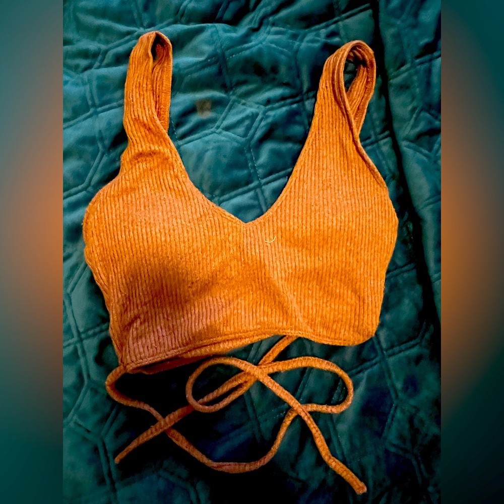 Gilly Hicks tank top